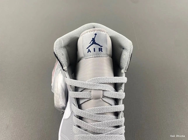 WellDesigned Mid Grey Midnight 48 DQ8426- Navy Jordan 6398 Wolf  1 1118